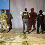 Trabajos de inteligencia permiten asegurar arma larga, droga y 2 vehículos en el municipio de Colima